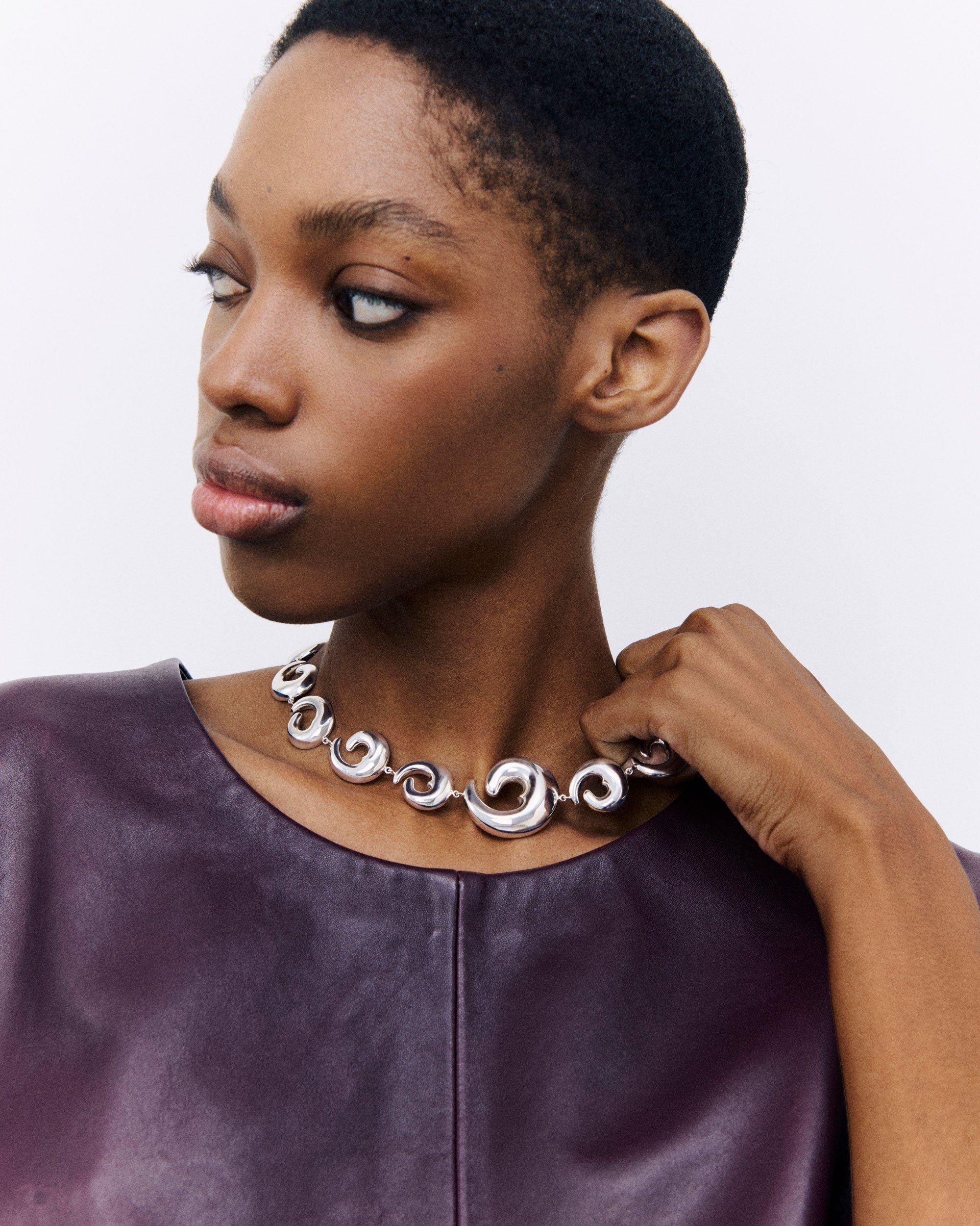 Model wearing AGMES .925 Sterling Silver Fredrika Collar Necklace