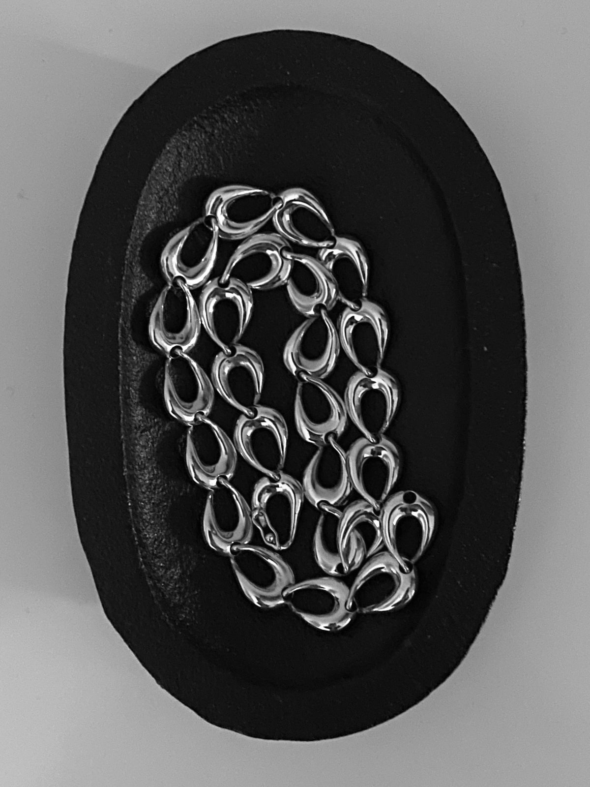 AGMES .925 Sterling Silver Thin Tilda Necklace