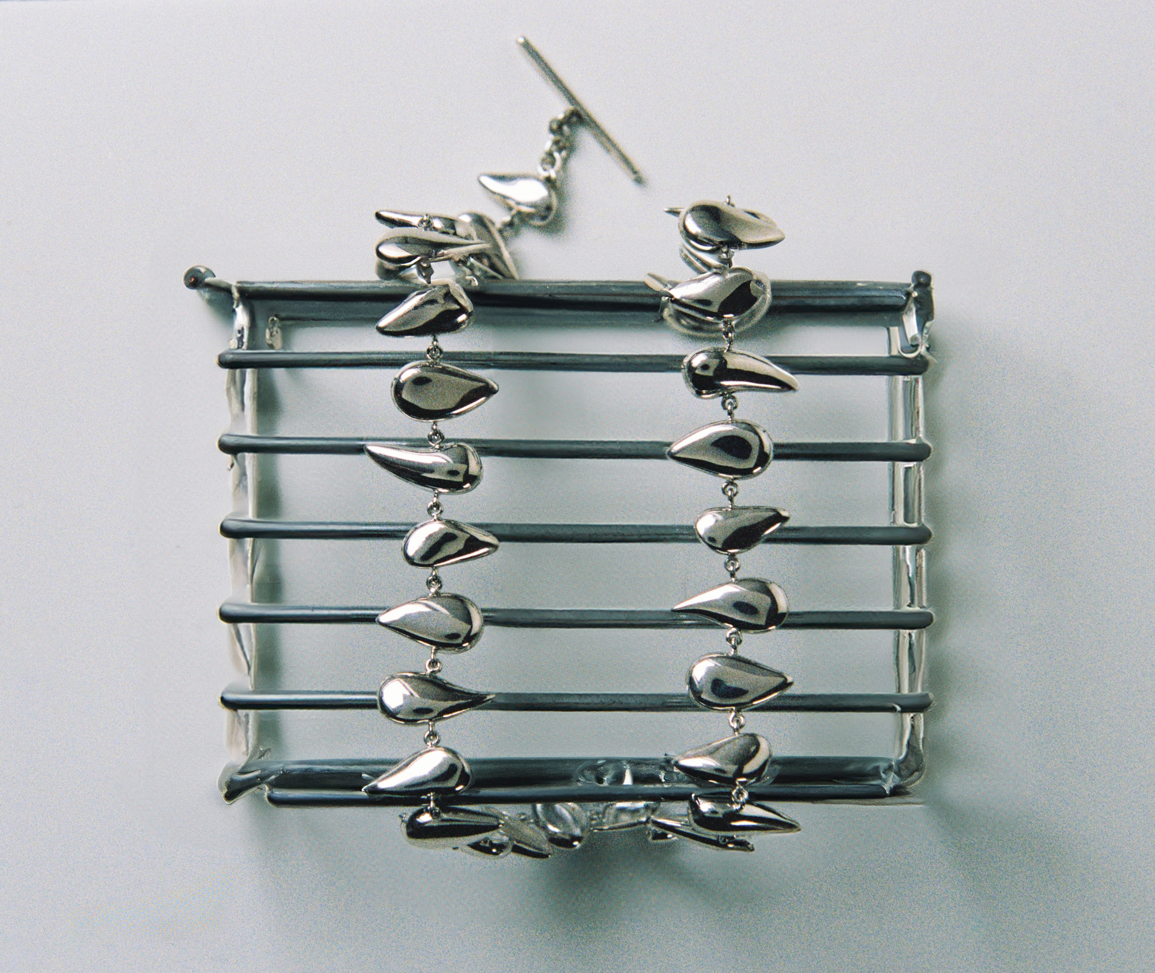 AGMES 0.925 Sterling Silver Flora Necklace. T-Bar Clasp.