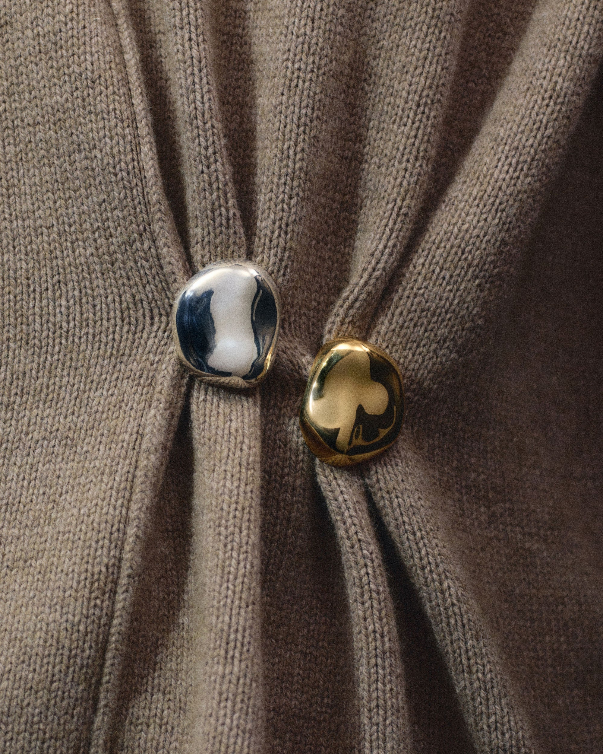 AGMES Jewelry Gia Brooch