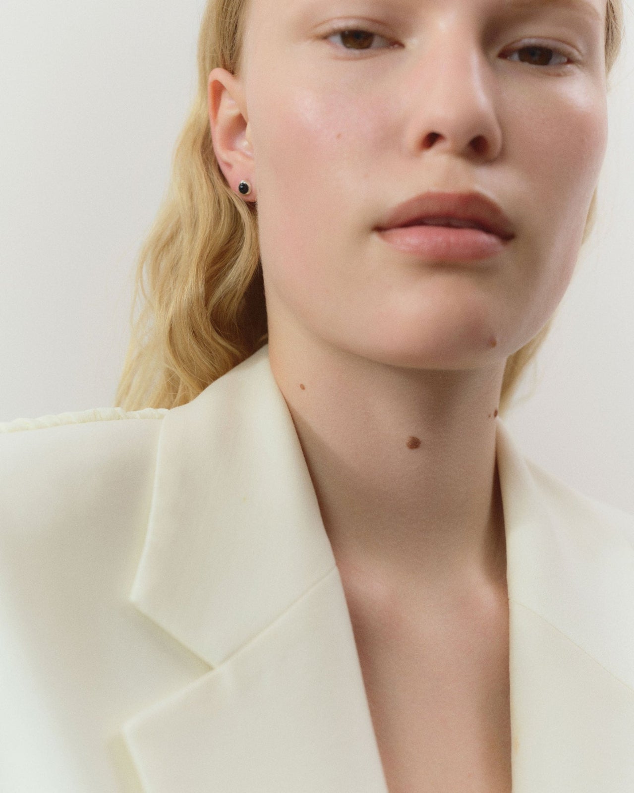 AGMES Mini Donut Studs18k sterling silver Onyx 1/4".