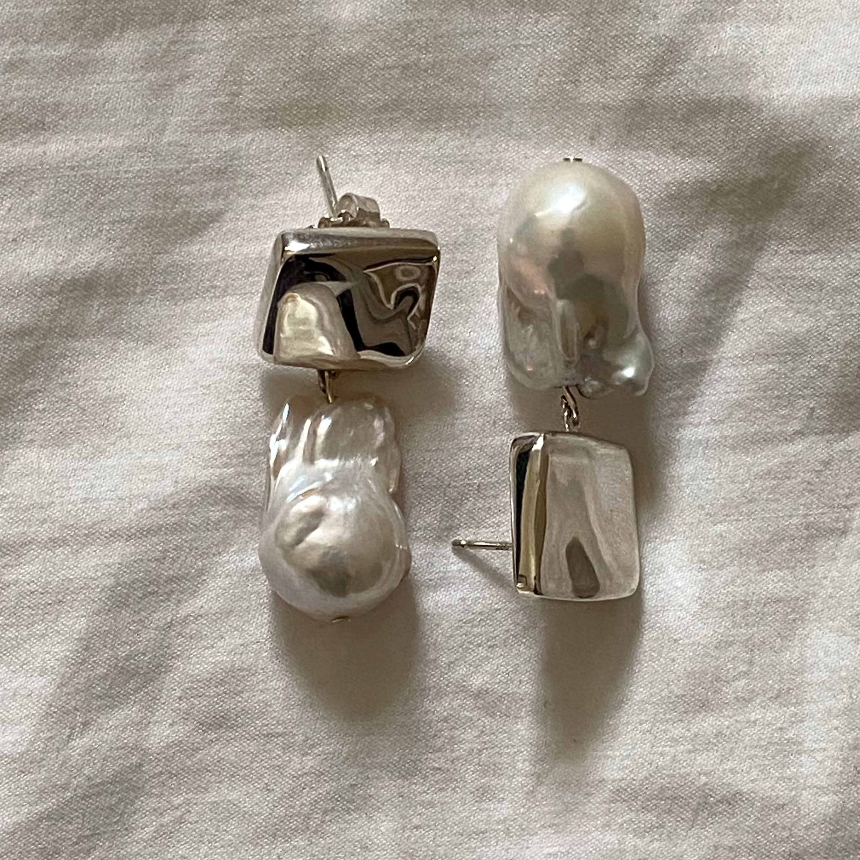 AGMES 0.925 sterling silver square shaped earrings with large baroque freshwater pearl drop.