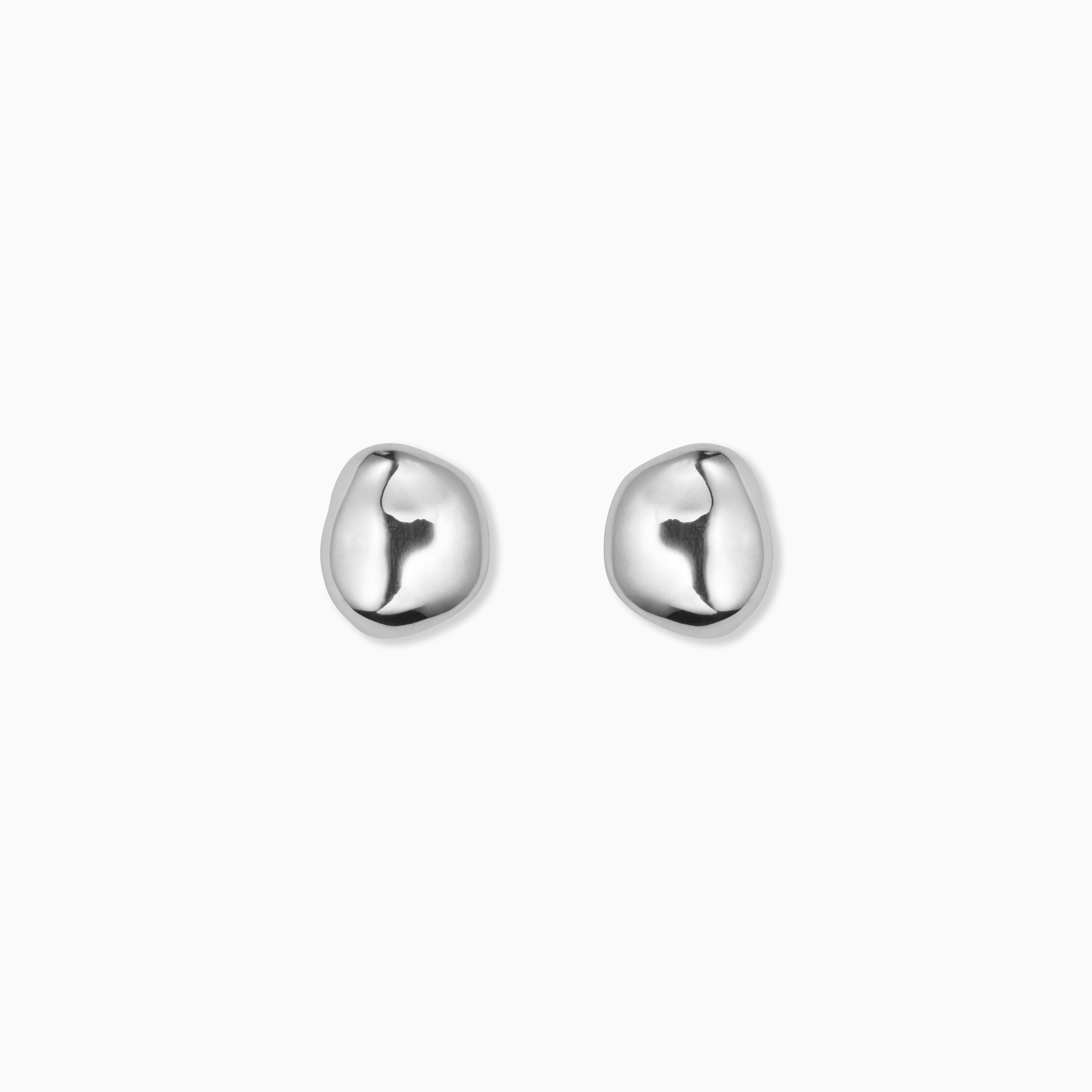 AGMES 0.925 sterling silver sculpted round Small Gia stud clip-on earrings.