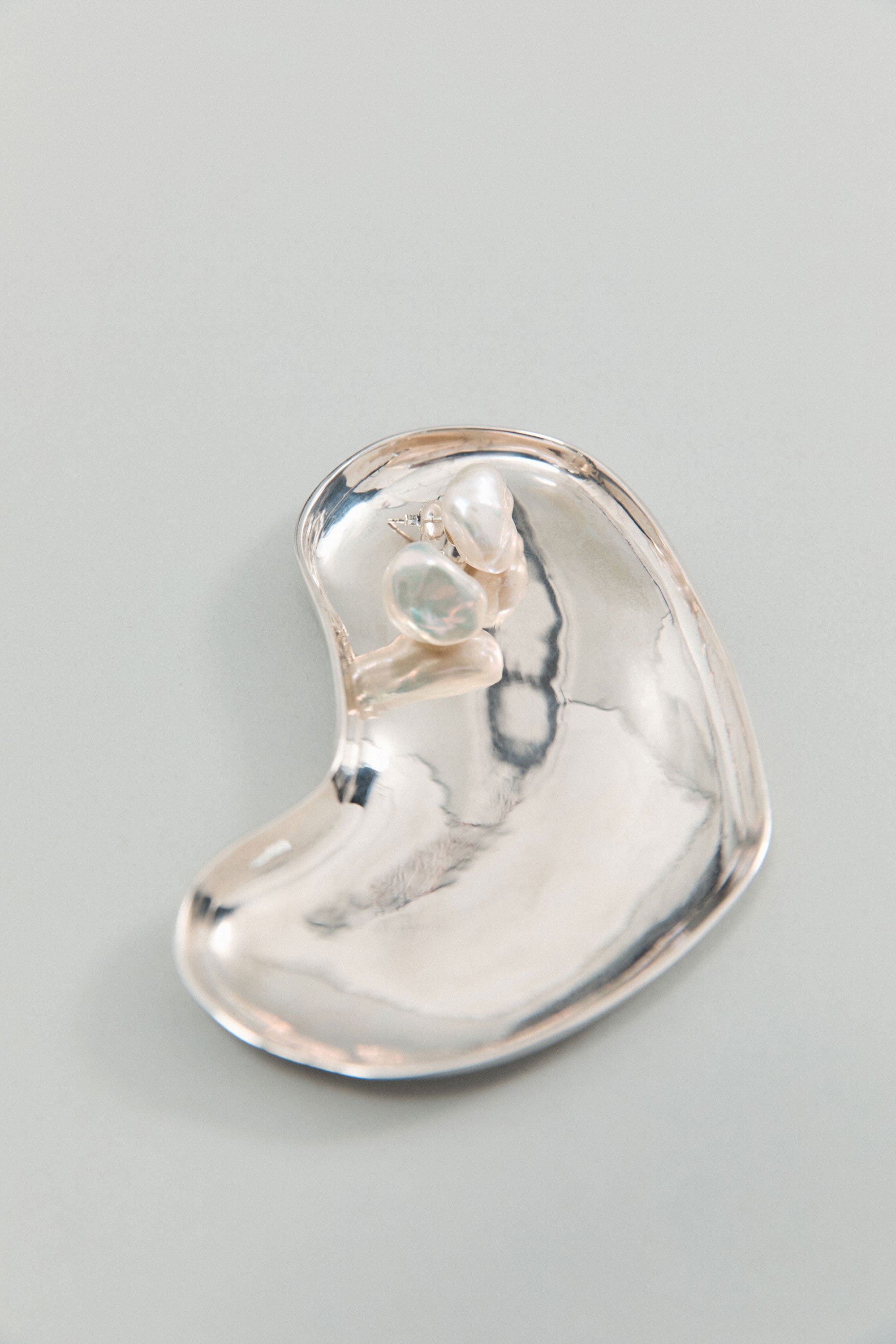 AGMES .925 Sterling Silver Sculpted Heart Dish holding Baroque Pearl Studs. Simple Jewelry Dish.