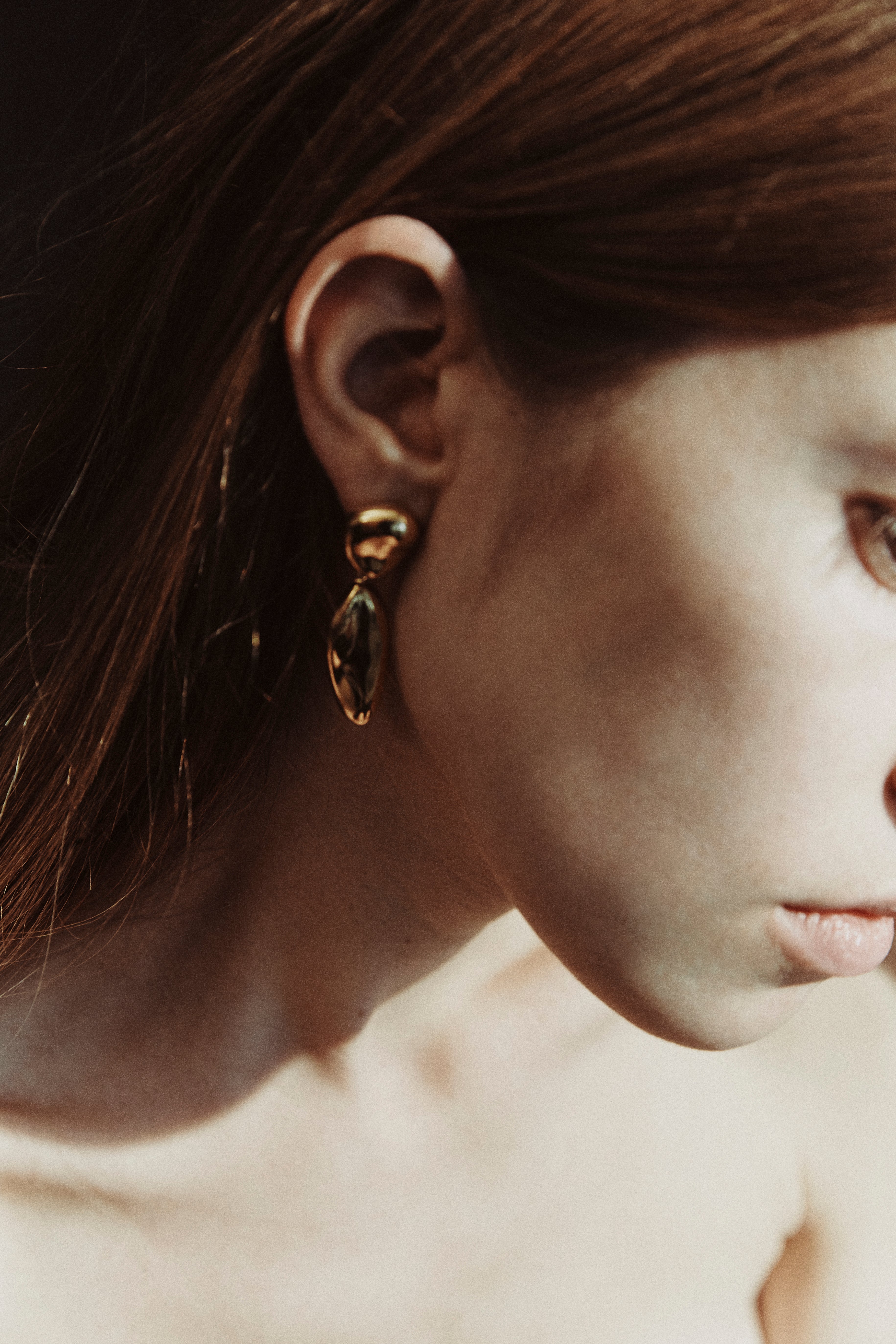Woman wearing 18k Gold Vermeil Short Patrice Earrings AGMES