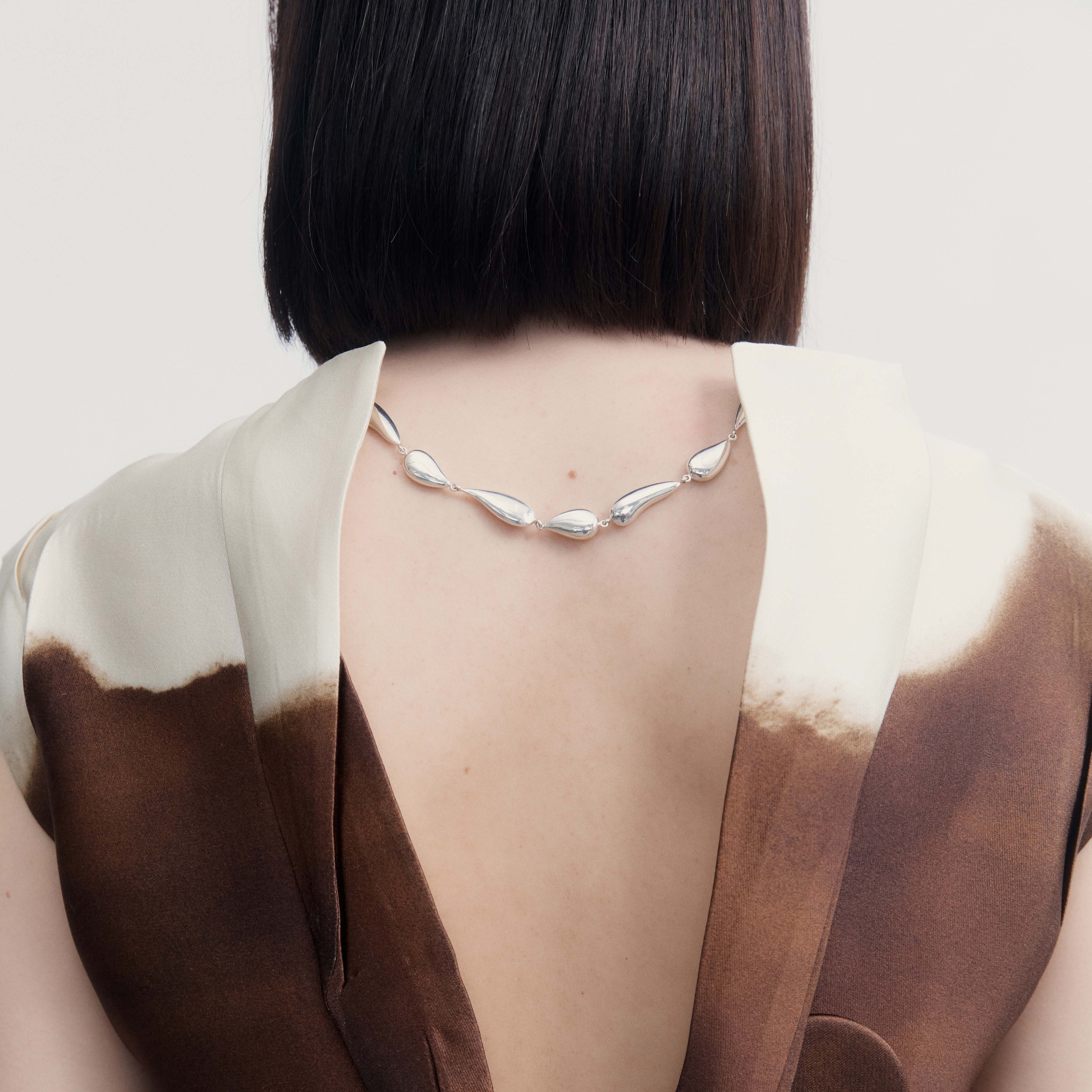 AGMES 0.925 Sterling Silver Ila Necklace.