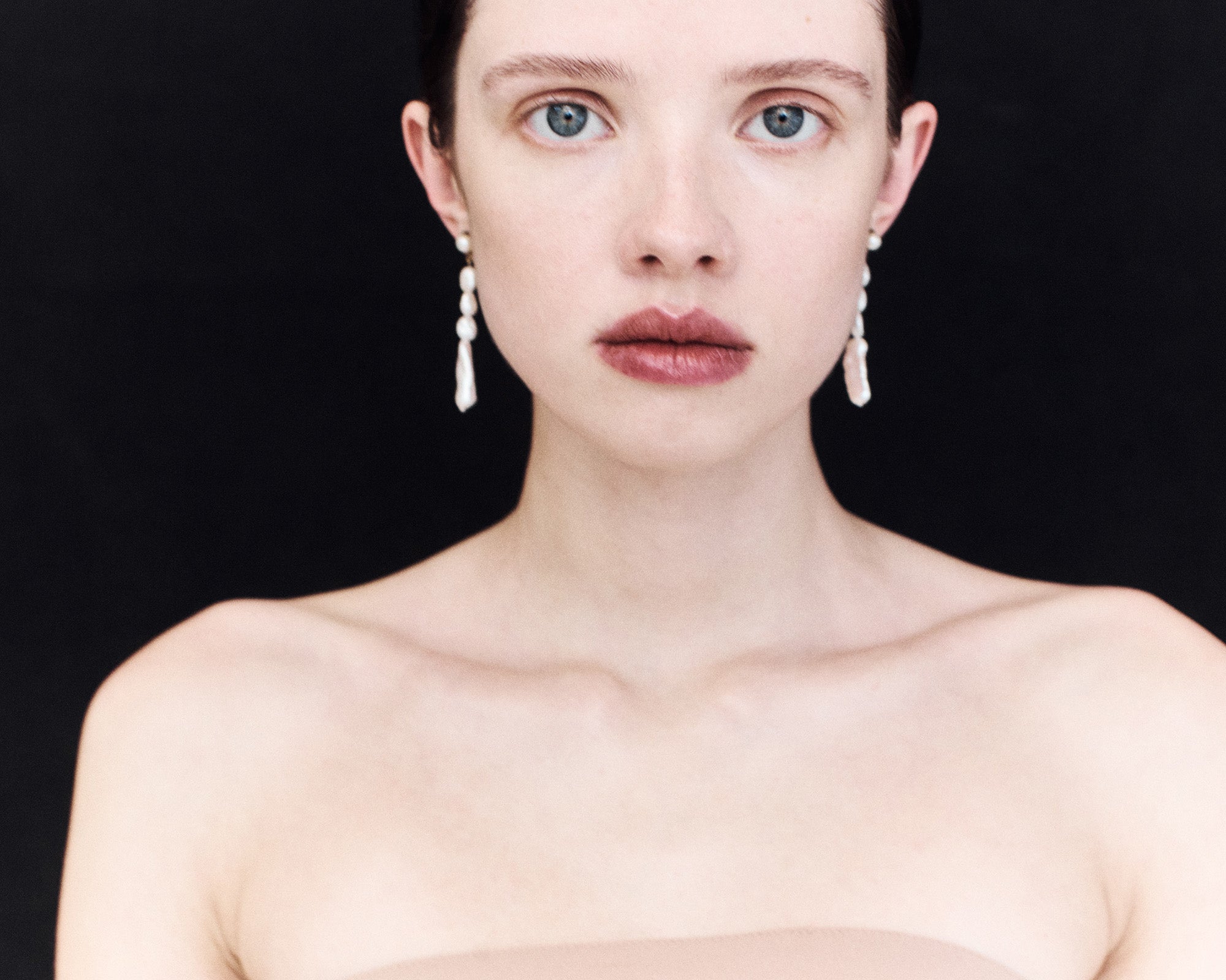 Short Emmanuelle Earrings