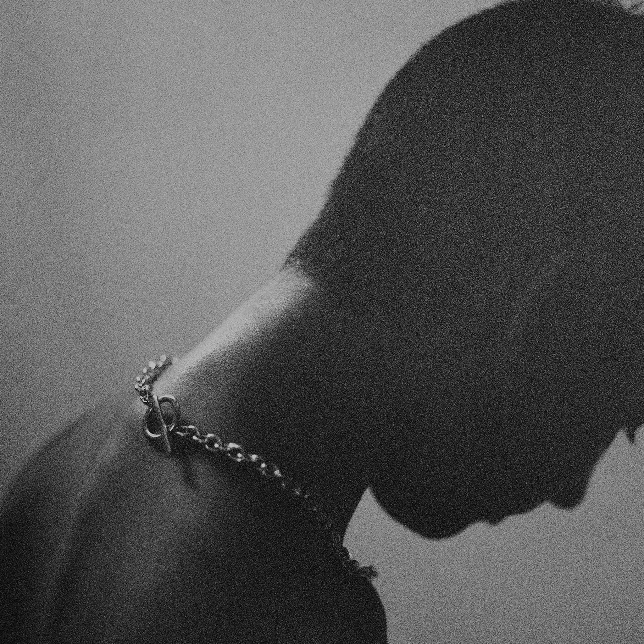 Person wearing AGMES .925 Sterling Silver Classic Chain Necklace with T-Bar Clasp.