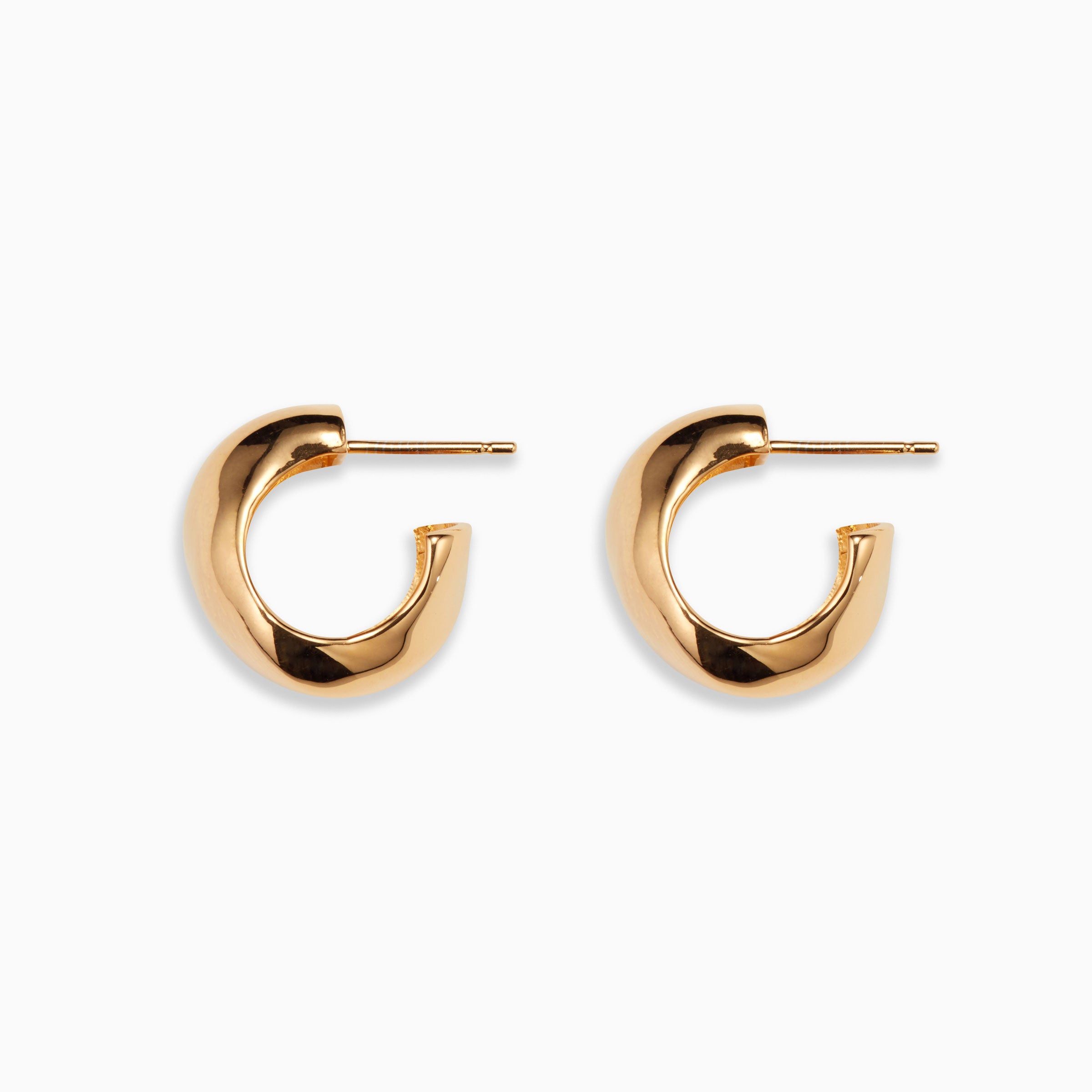AGMES 18k gold vermeil small hoop earrings.