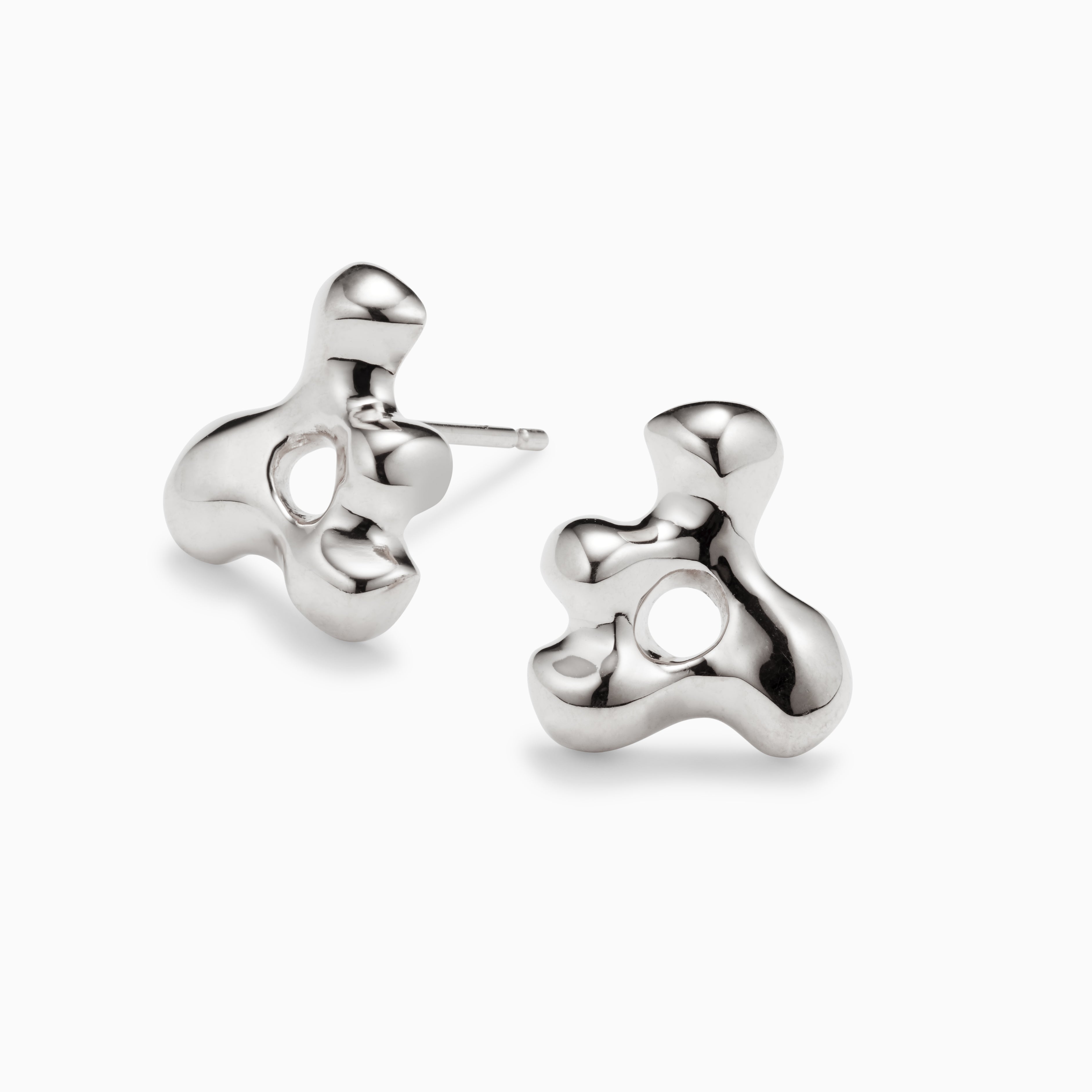 AGMES 0.925 sterling silver sculpted stud earrings. Simone Bodmer-Turner.