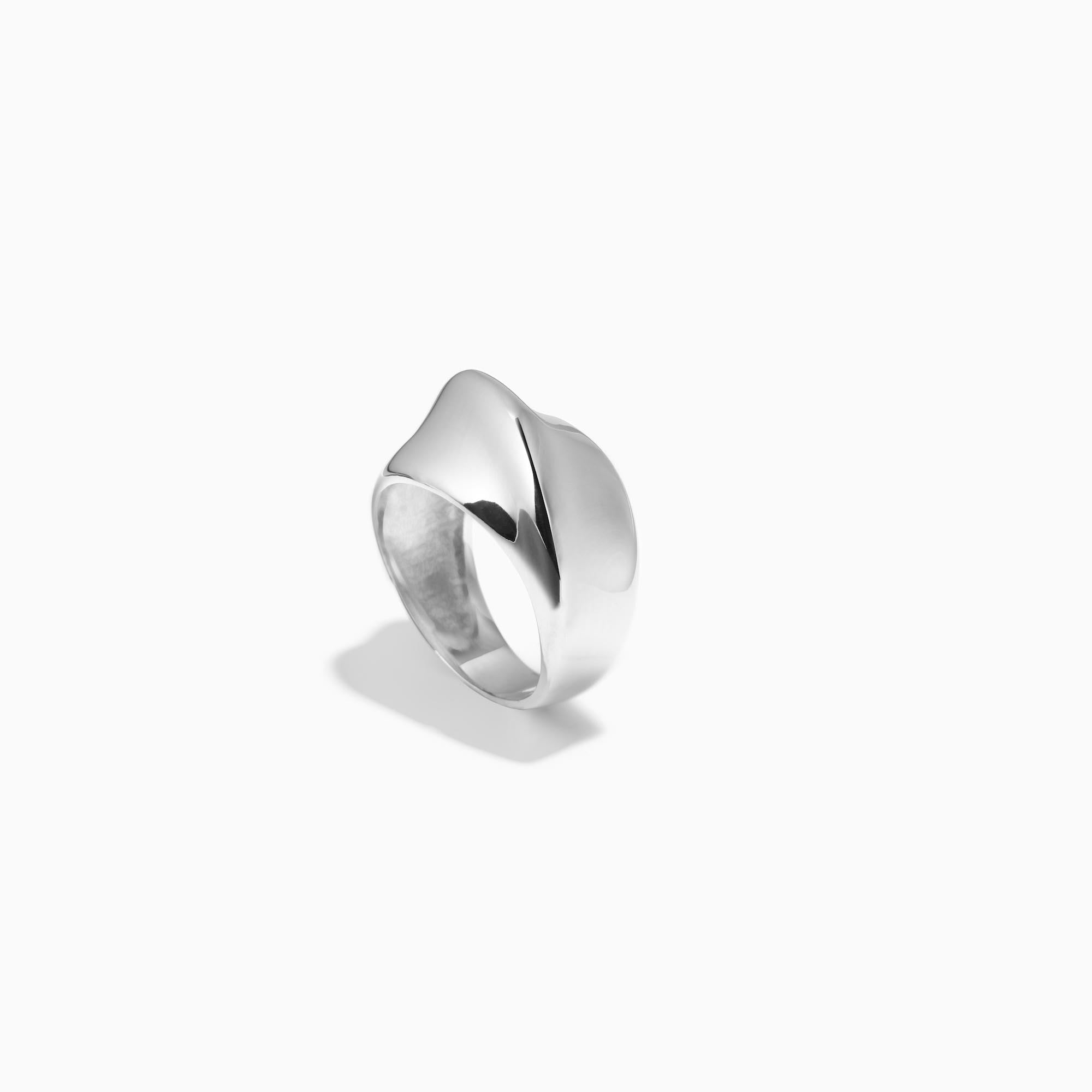 AGMES .925 Sterling Silver Twist Ring.