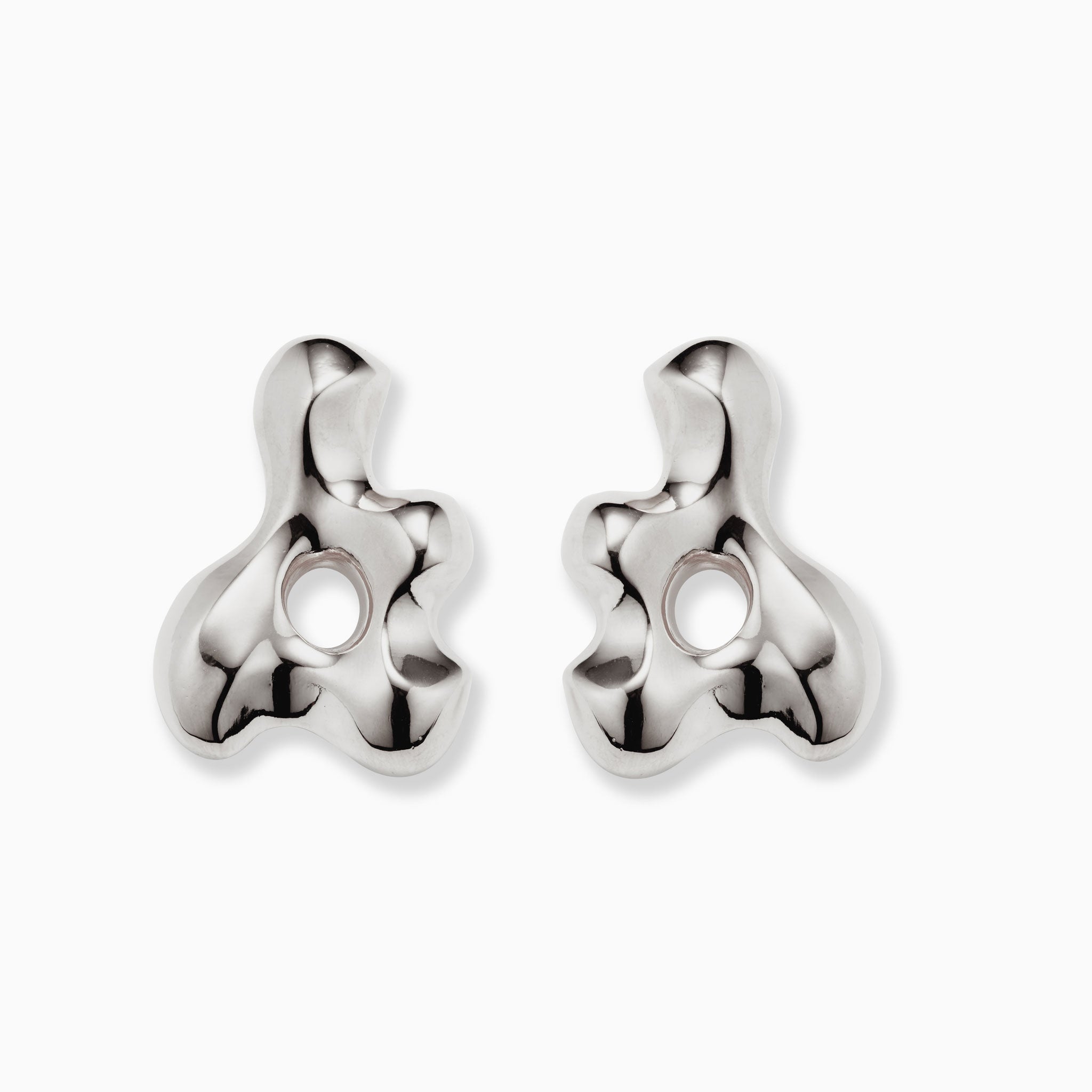 AGMES 0.925 sterling silver sculpted earrings. Simone Bodmer-Turner.