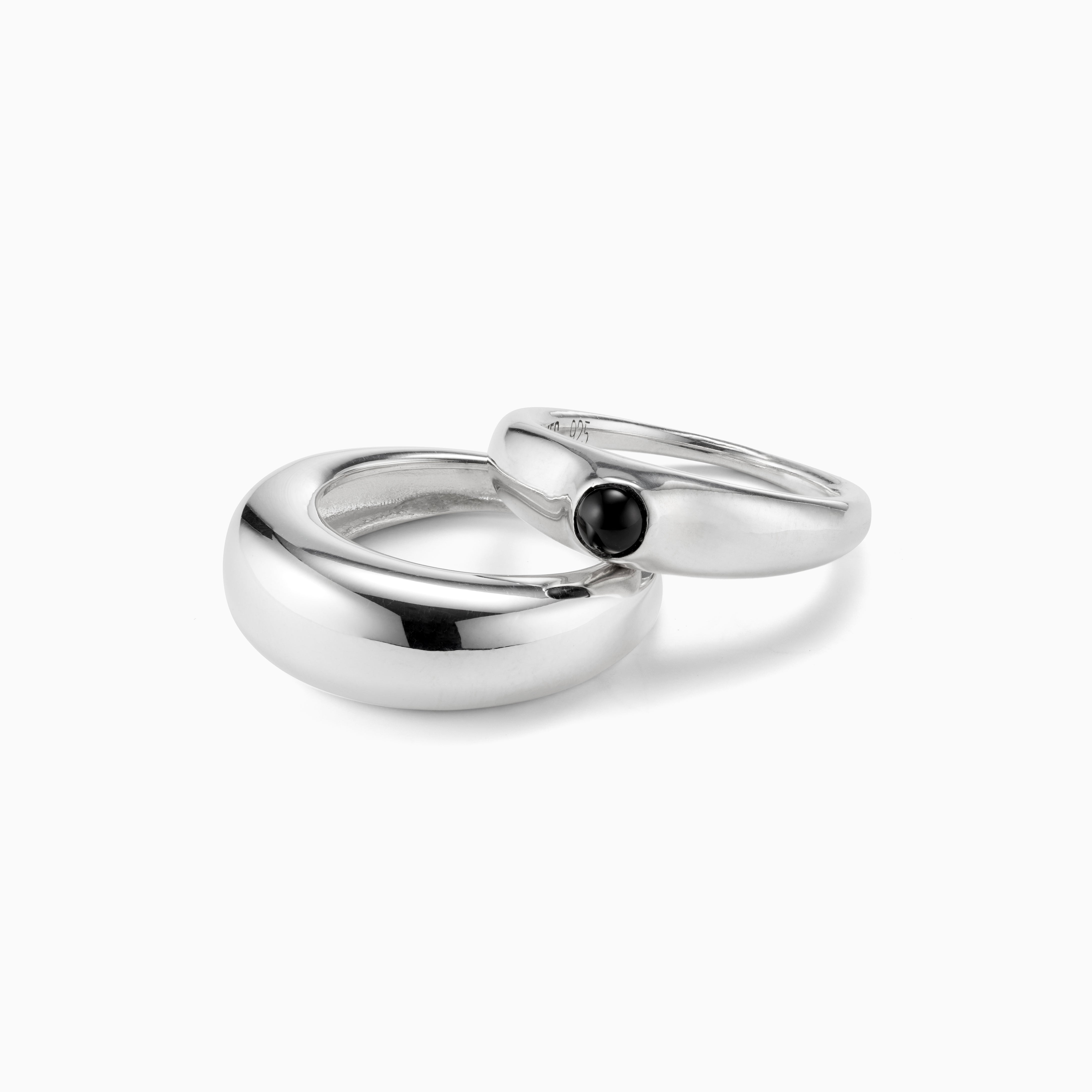 AGMES .925 Sterling Silver Cara Domed Ring Set with Onyx Stone Center.