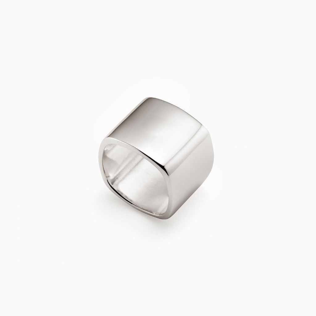 AGMES .925 Sterling Silver Daria Ring on white background.