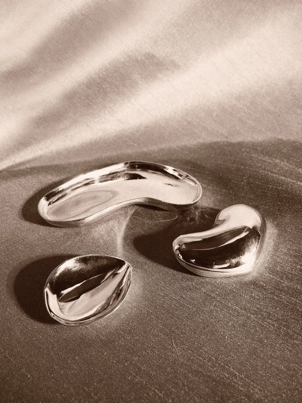 AGMES .925 Sterling Silver Sculpted Heart Dish. Simple Jewelry Dish.