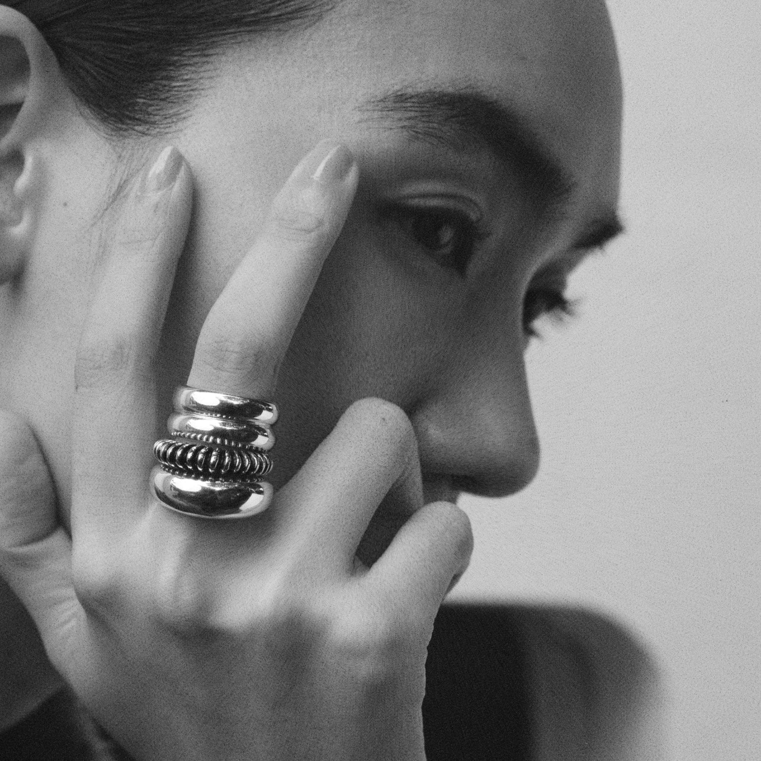 AGMES Bertrand Domed Ridge Ring Set