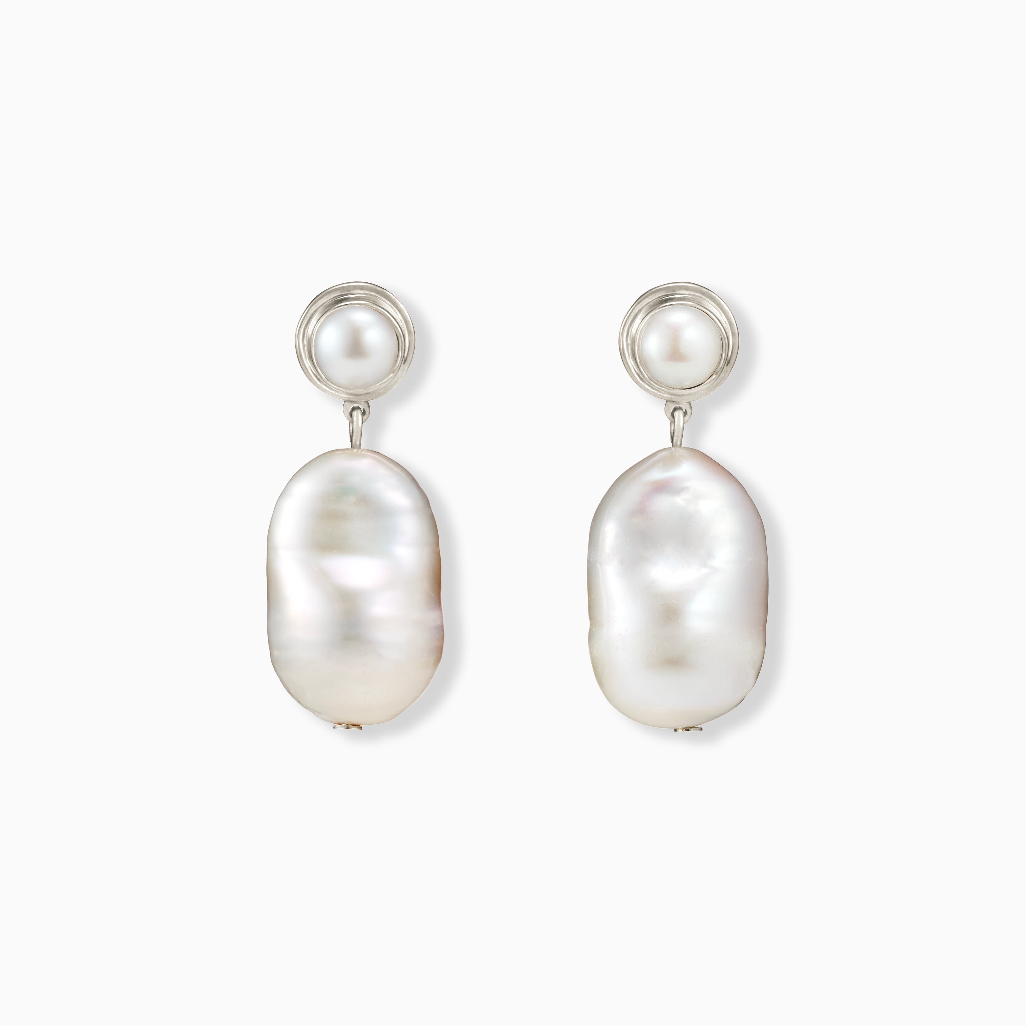 AGMES 0.925 sterling silver Delphine earrings with freshwater pearl.