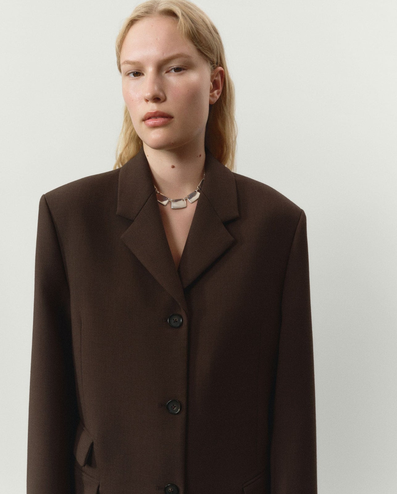 Women wearing AGMES 0.925 Sterling Silver Grace Collar Necklace. 