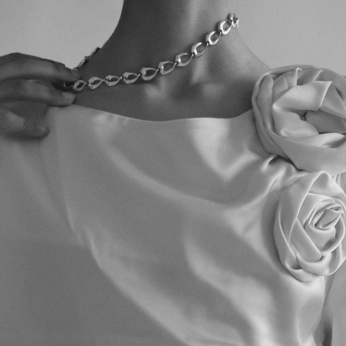 AGMES .925 Sterling Silver Thin Tilda Necklace