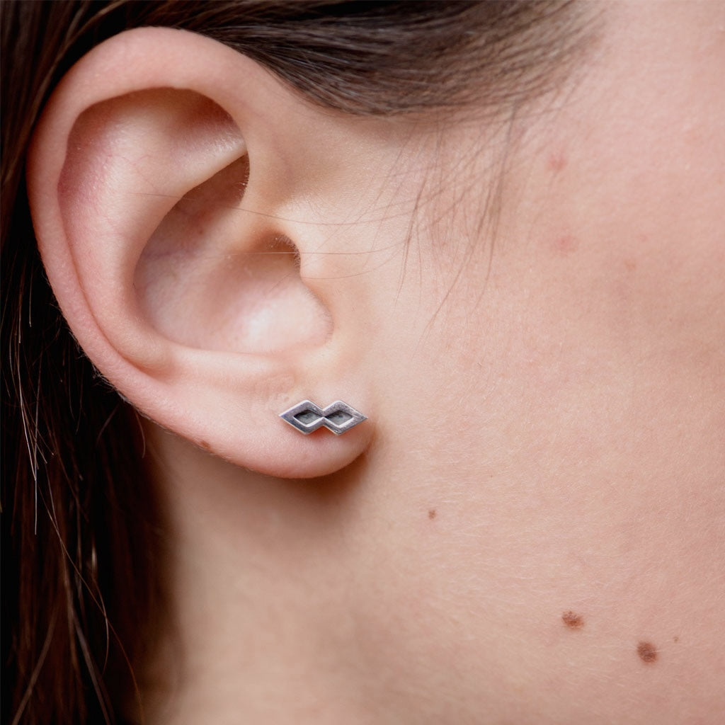 Reflection Studs [Archive]