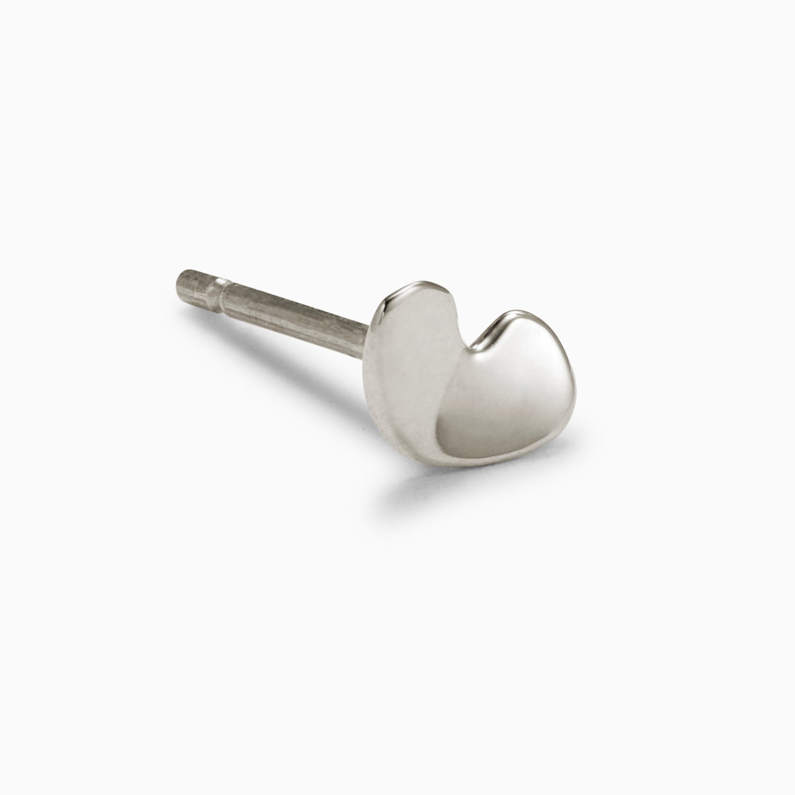 AGMES .925 Sterling Silver Mini Sculpted Heart Stud Earring