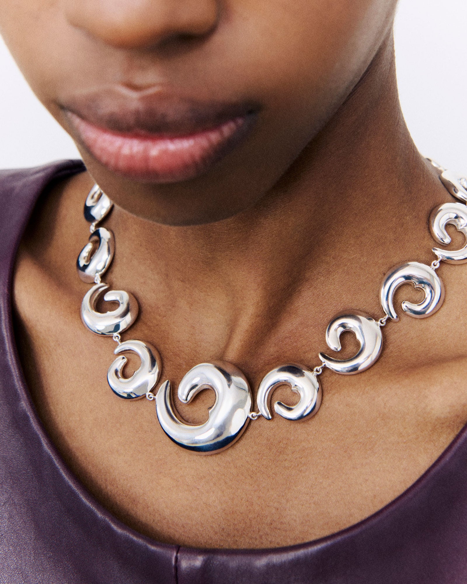 Close up of model wearing AGMES .925 Sterling Silver Fredrika Collar Necklace