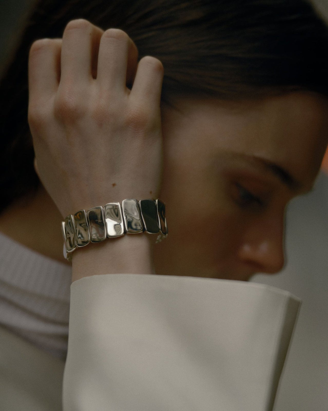 Model wearing .925 sterling silver AGMES short ilona bracelet