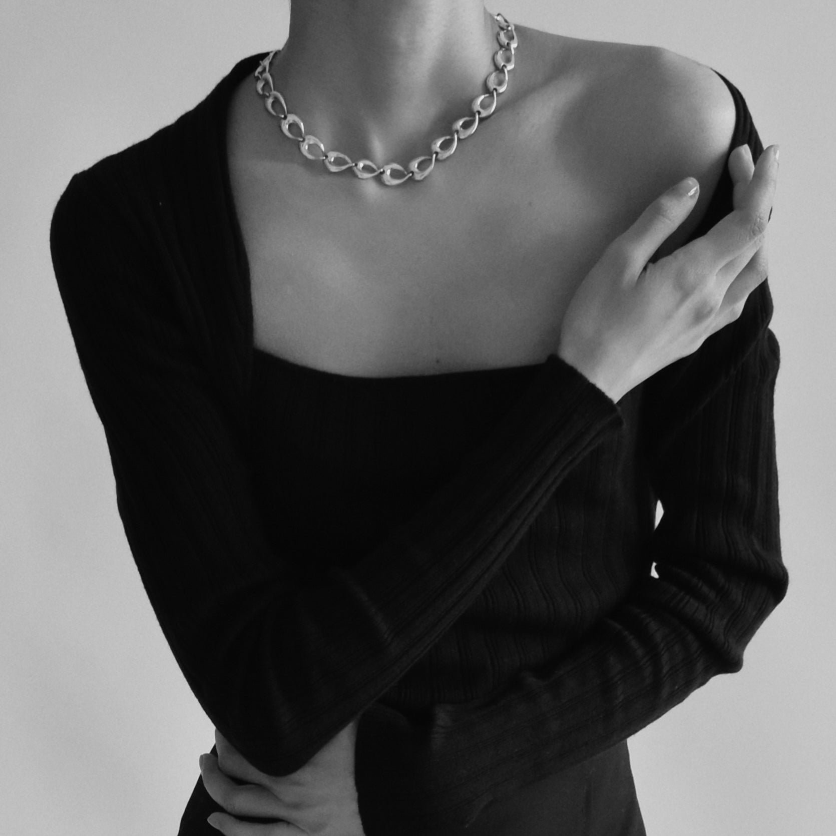 AGMES .925 Sterling Silver Thin Tilda Necklace