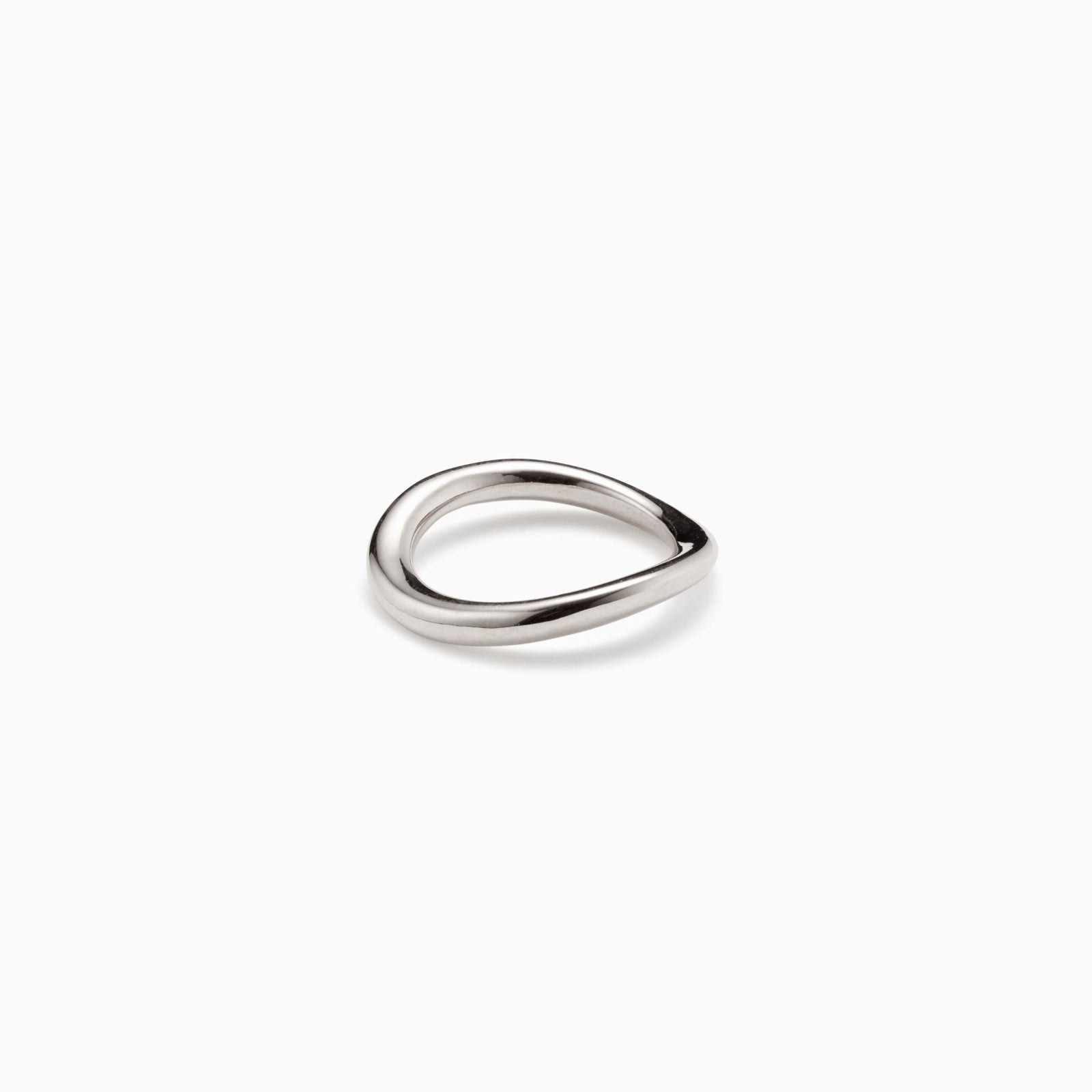 AGMES .925 Sterling Silver Medium Astrid Ring. 