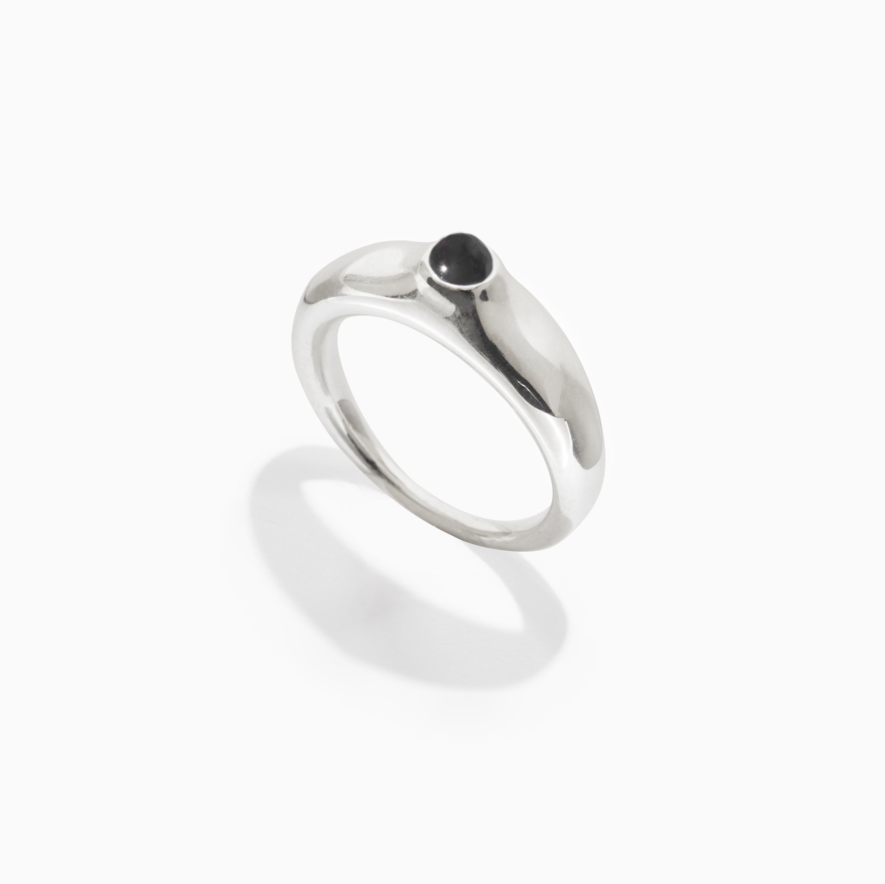 AGMES .925 Sterling Silver Cara Ring with Onyx Stone center. 
