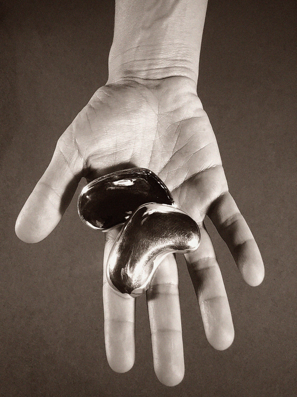 AGMES .925 Sterling Silver Sculpted Heart Box. 