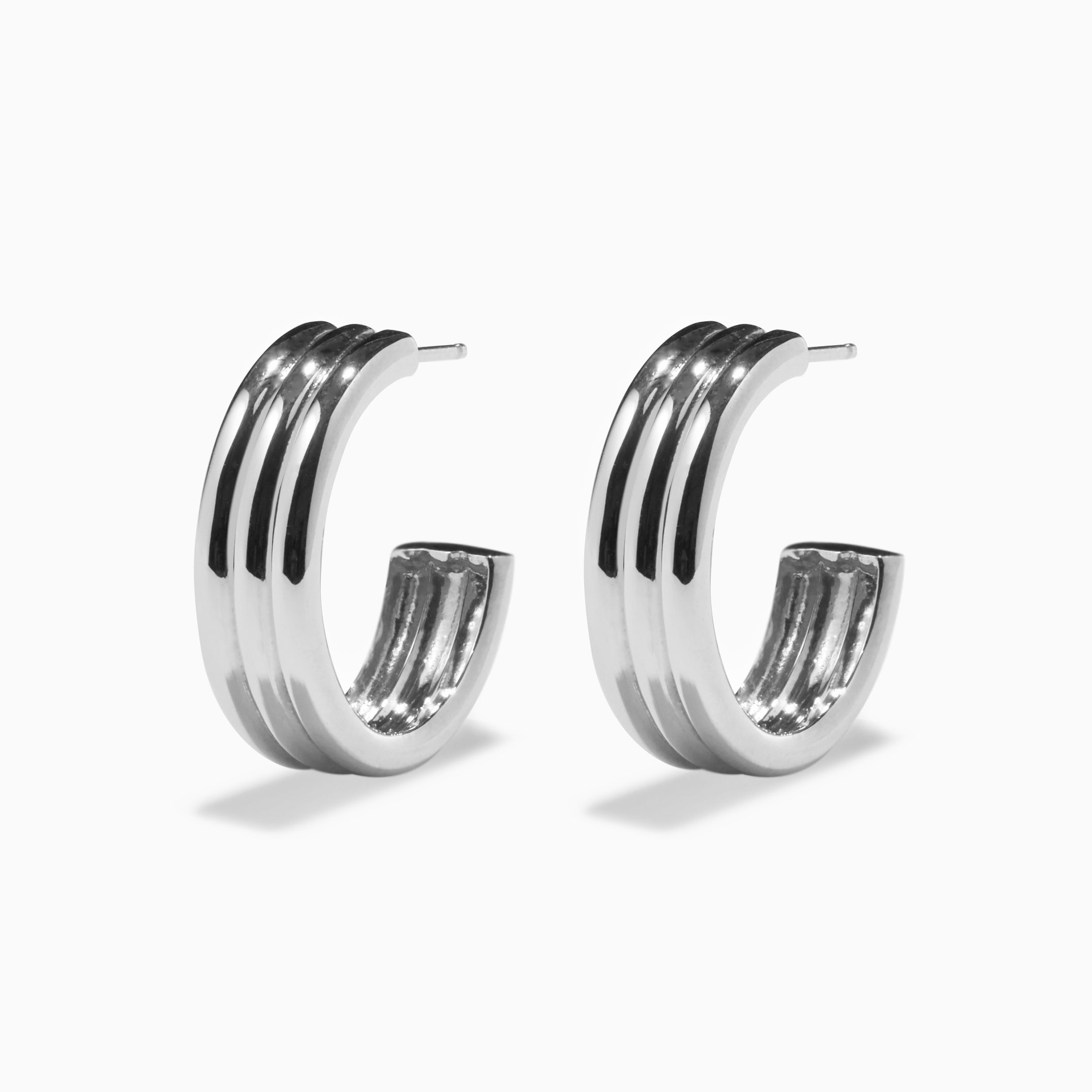 AGMES 0.925 sterling silver triple ridged medium hoop earrings.